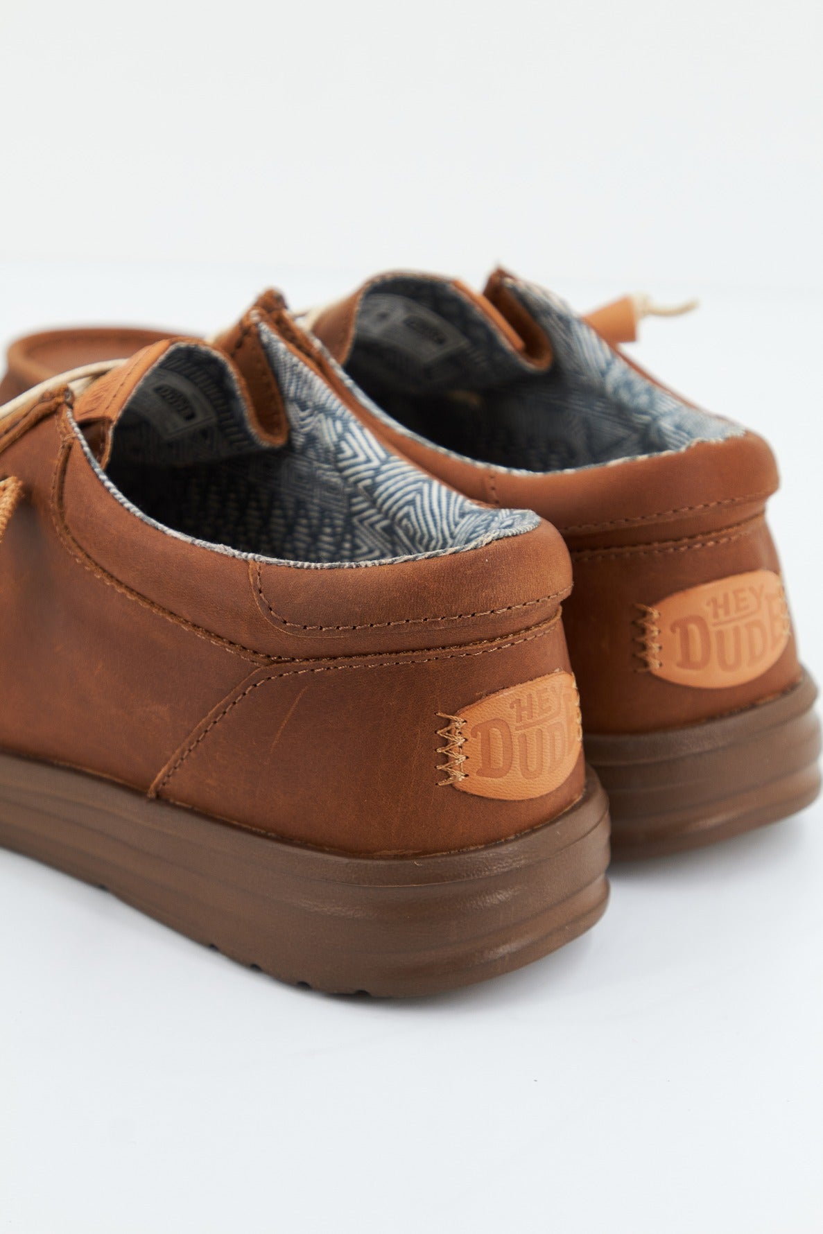 HEY DUDE WALLY GRIP en color BROWN  (3)