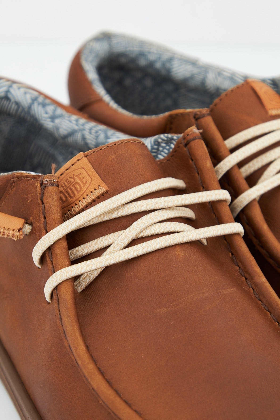 HEY DUDE WALLY GRIP en color BROWN  (4)