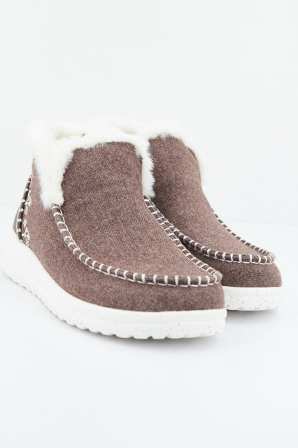 HEY DUDE DENNY FAUX SHEARLING en color WALNUT  (1)