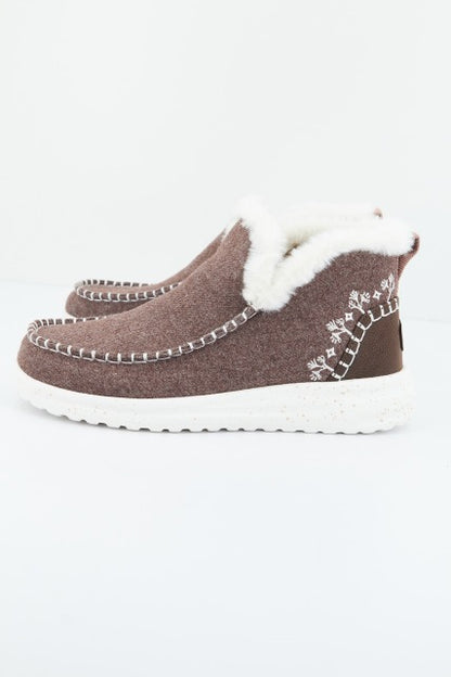HEY DUDE DENNY FAUX SHEARLING en color WALNUT  (2)