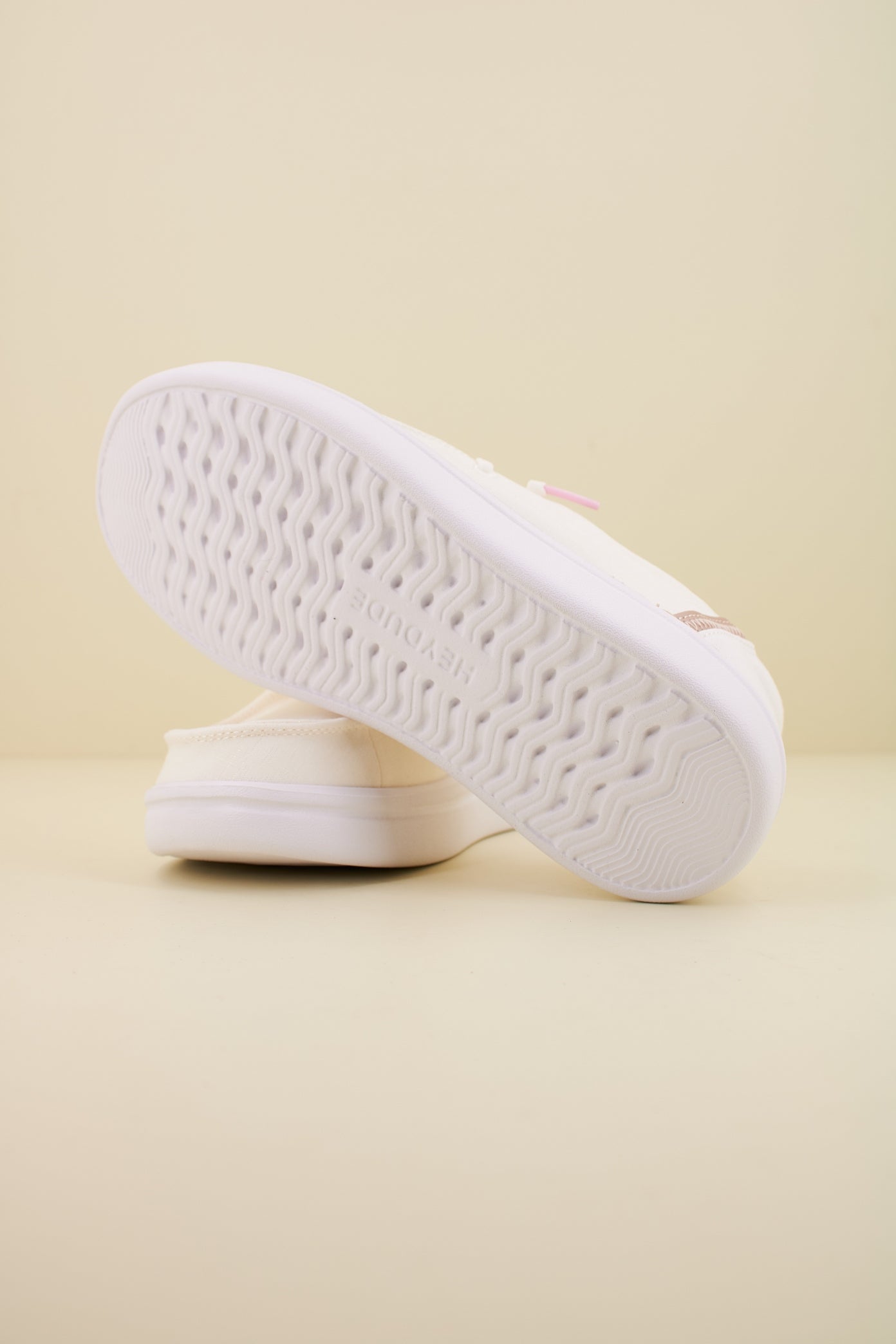 HEY DUDE WENDY RISE en color SPRKWHT  (4)