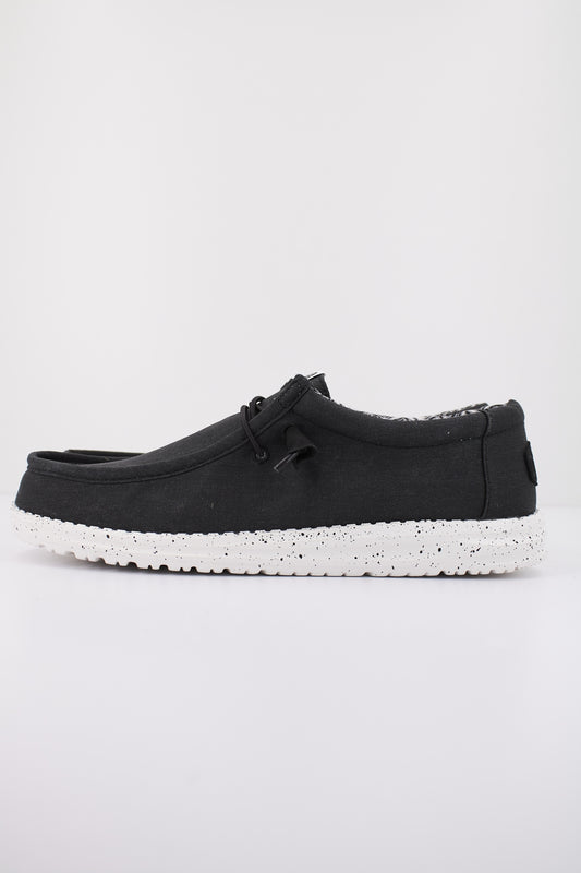 HEY DUDE WALLY CANVAS en color BLCKWHT  (1)