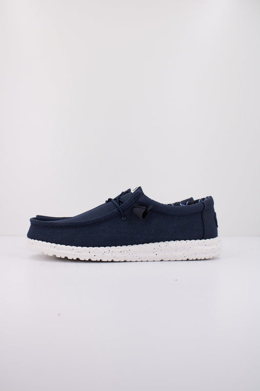 HEY DUDE  WALLY CANVAS en color NAVY  (1)
