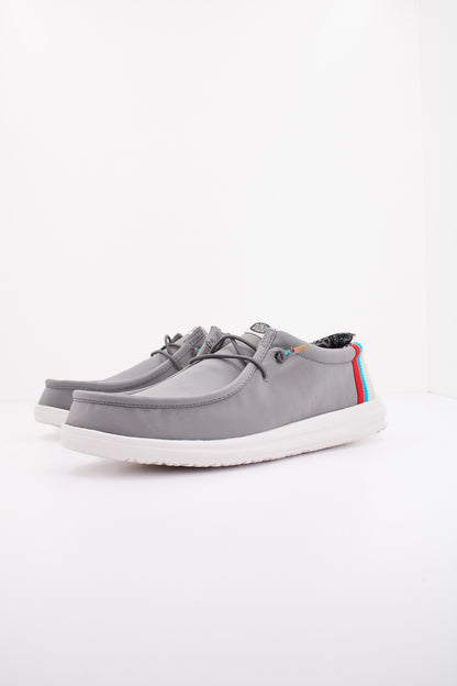 HEY DUDE WALLY HO SURF en color GREY  (2)