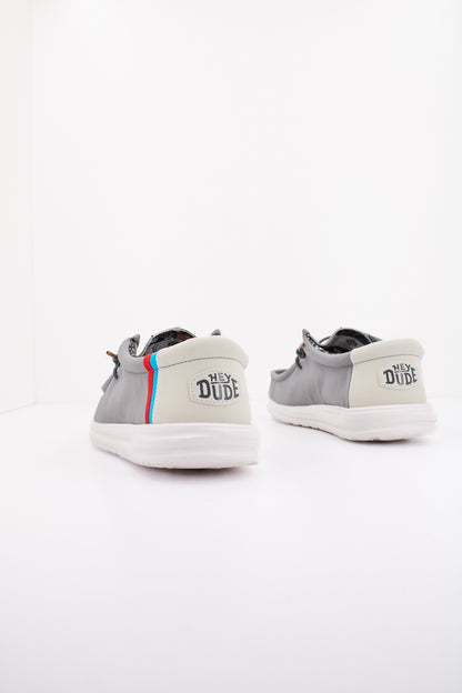 HEY DUDE WALLY HO SURF en color GREY  (3)
