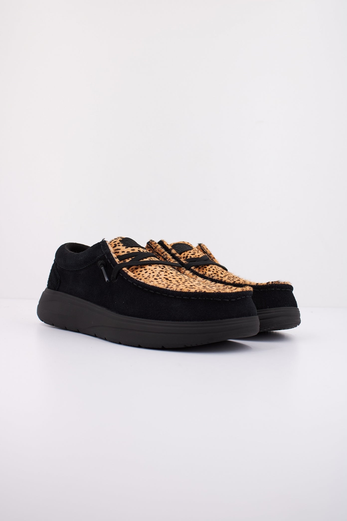 HEY DUDE WENDY X LUXE en color BLACK  (2)