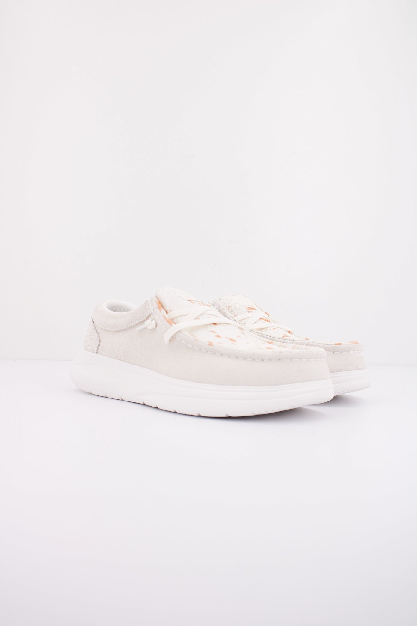 HEY DUDE WENDY X LUXE en color IVORY  (2)