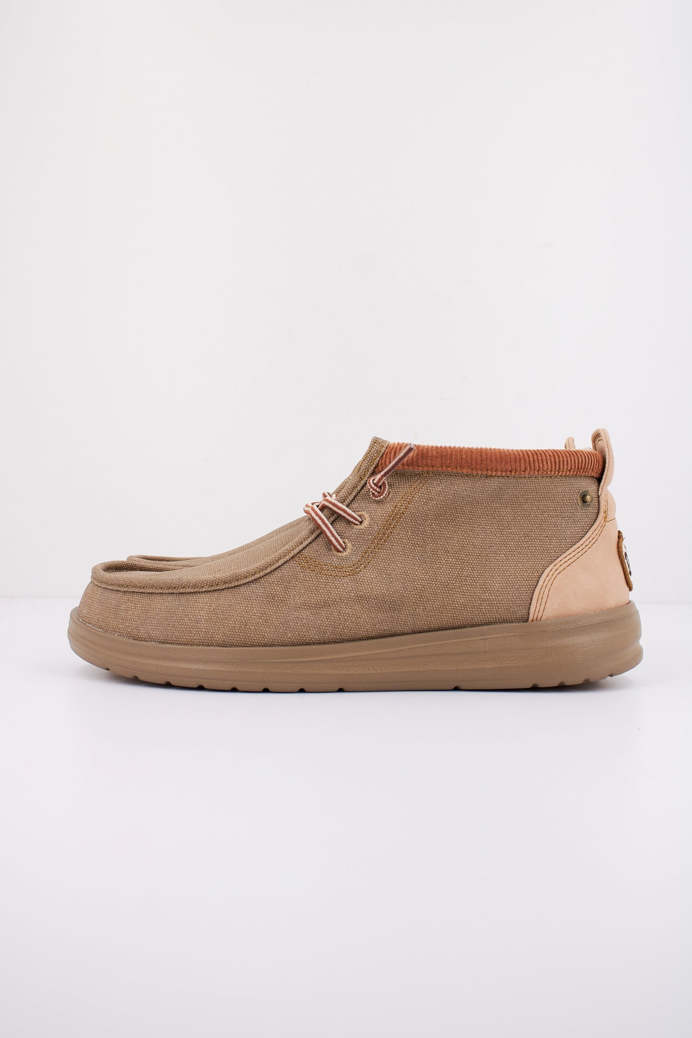 HEY DUDE WALLY MID GRIP R WOR en color CREAM  (1)