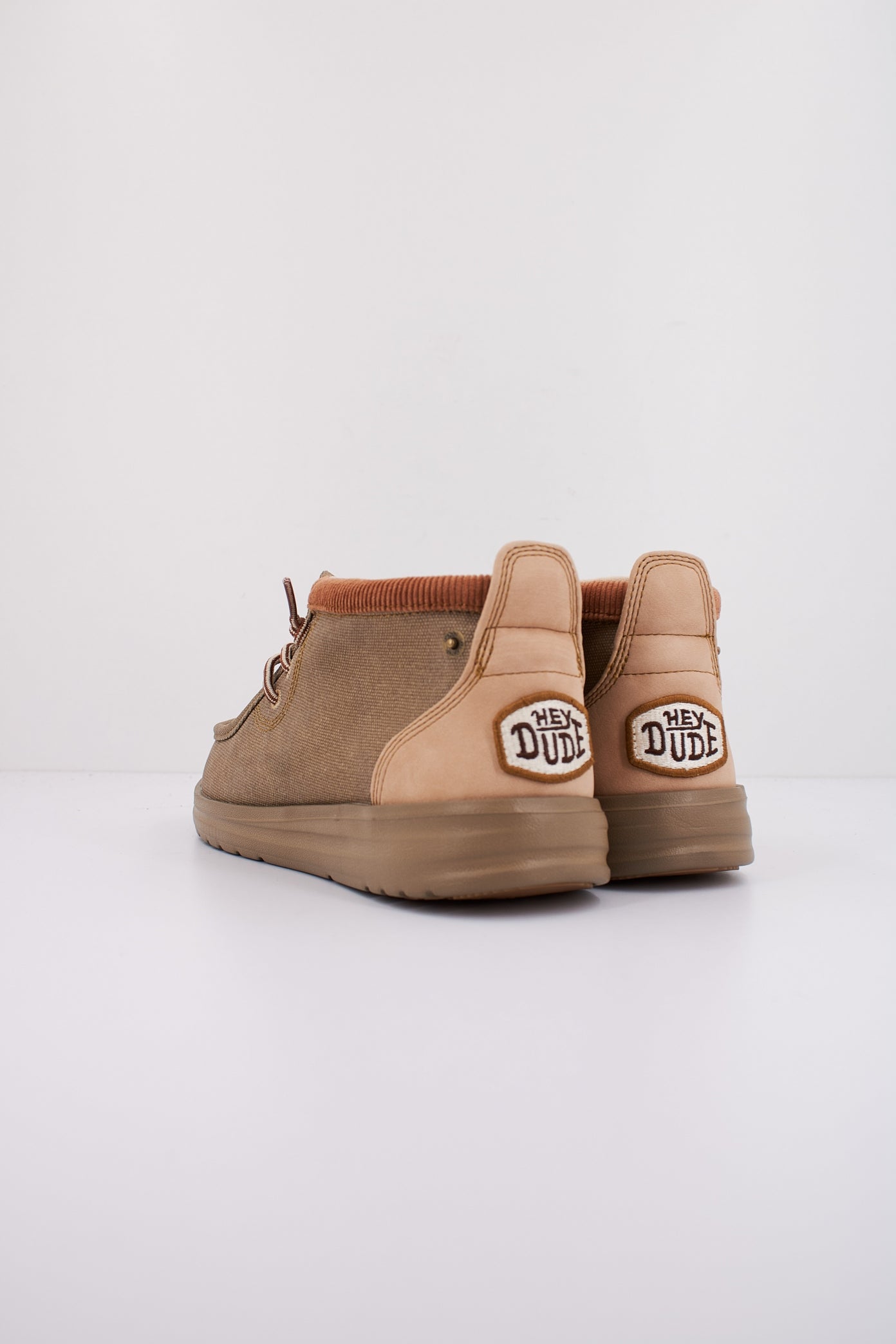 HEY DUDE WALLY MID GRIP R WOR en color CREAM  (4)