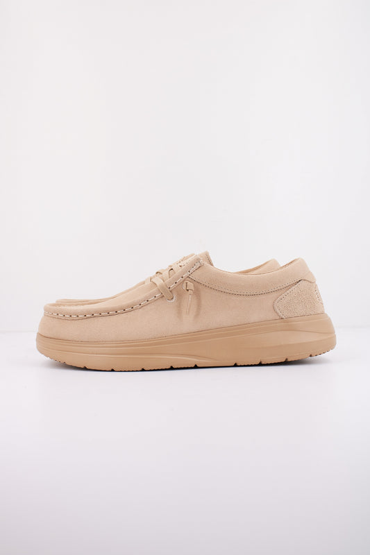 HEY DUDE WALLY X SUEDE en color TAN  (1)