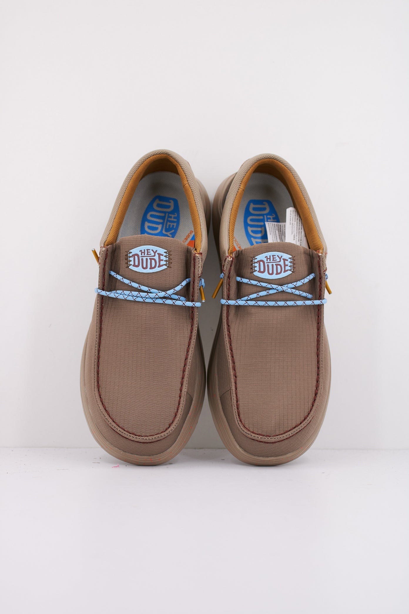 HEY DUDE WALLY X SUEDE en color WALNUT  (3)