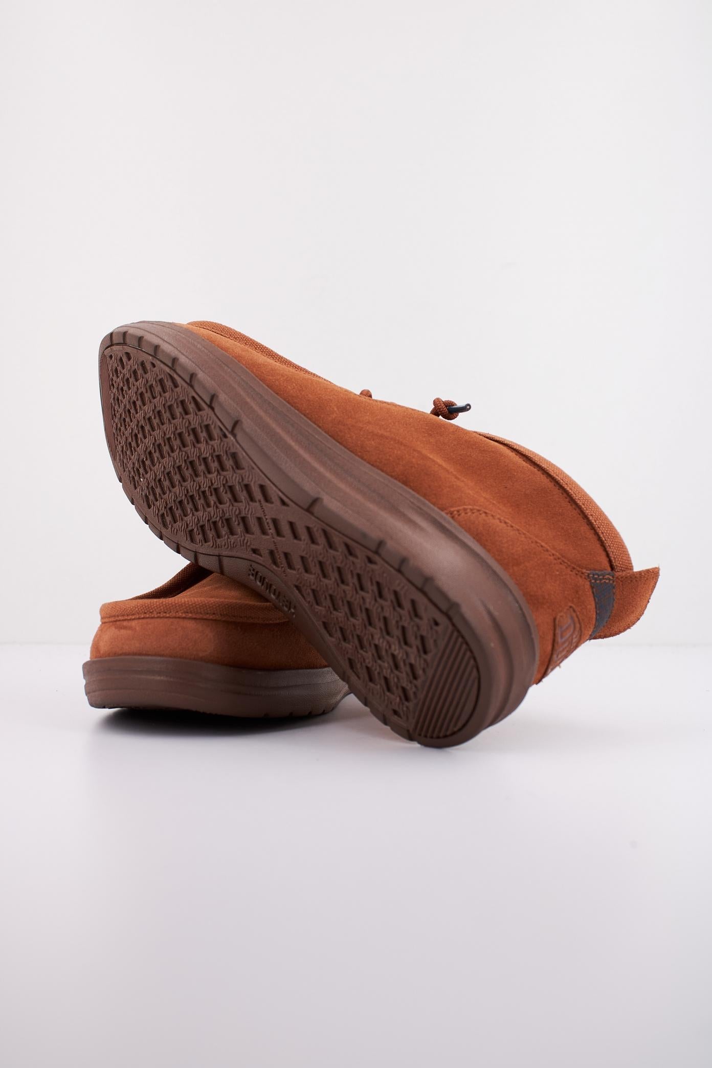 HEY DUDE WALLY MID GRIP R WAR en color BROWN  (5)