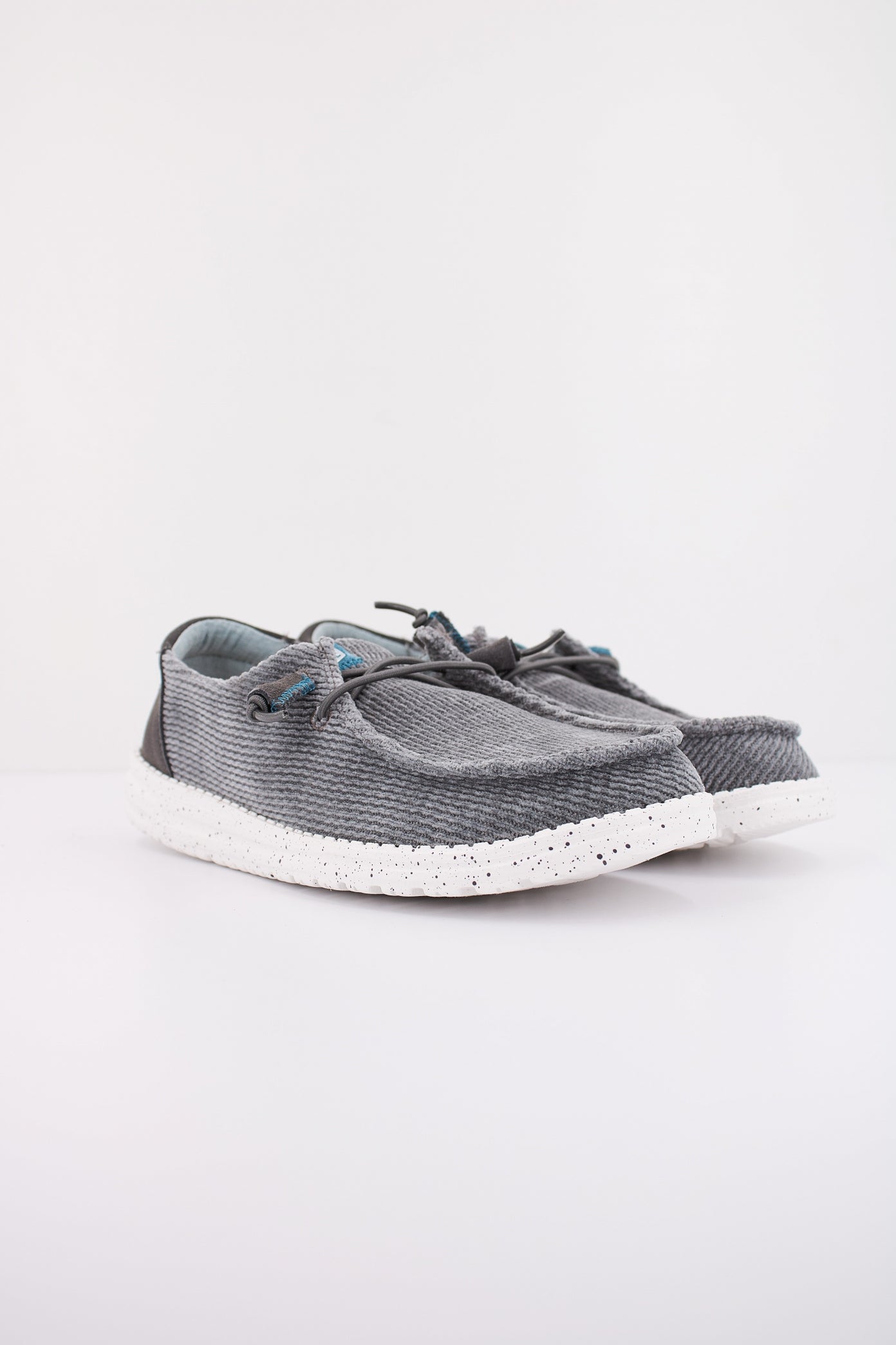 HEY DUDE WAVE CORDUROY en color CHARCOAL  (2)