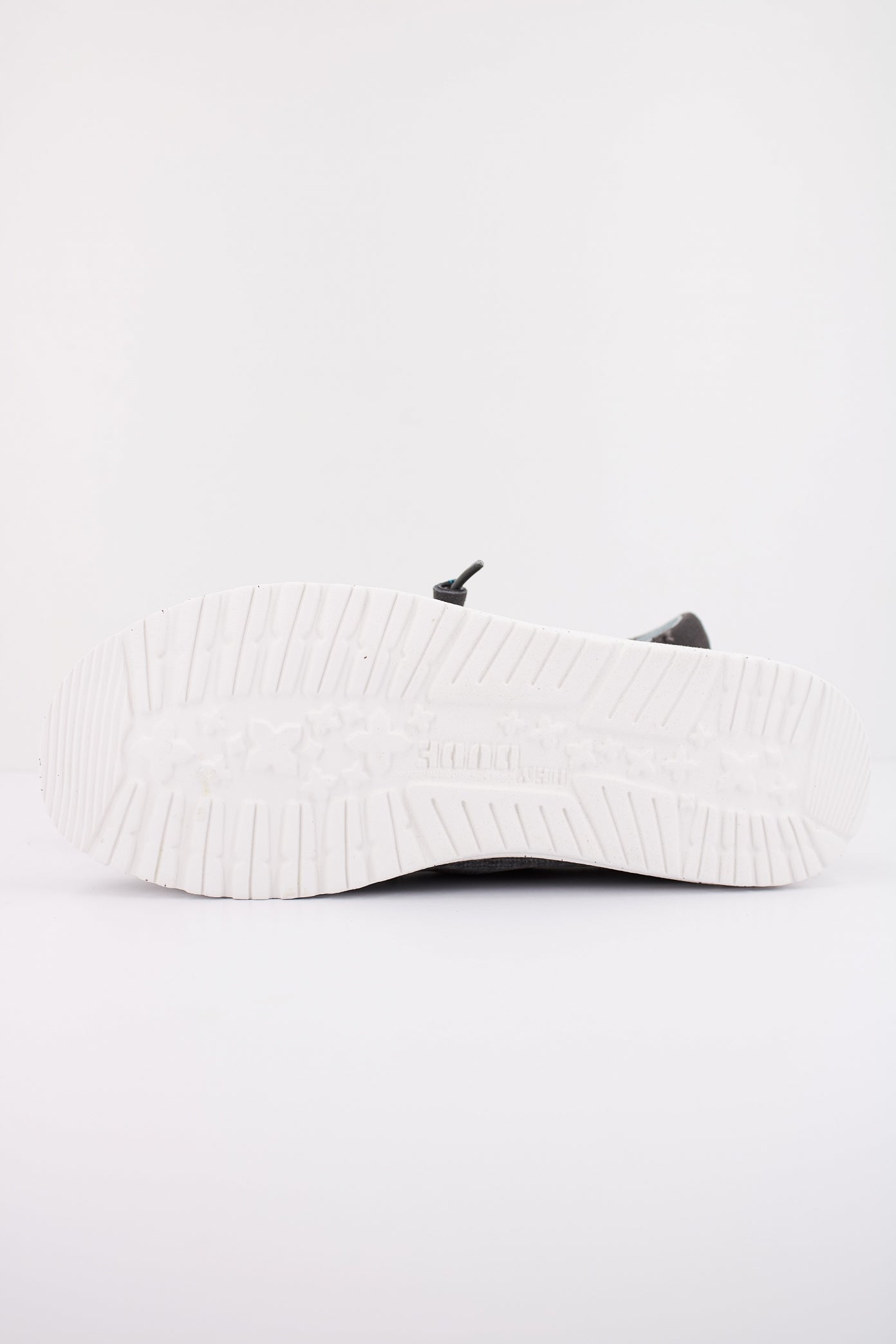 HEY DUDE WAVE CORDUROY en color CHARCOAL  (5)