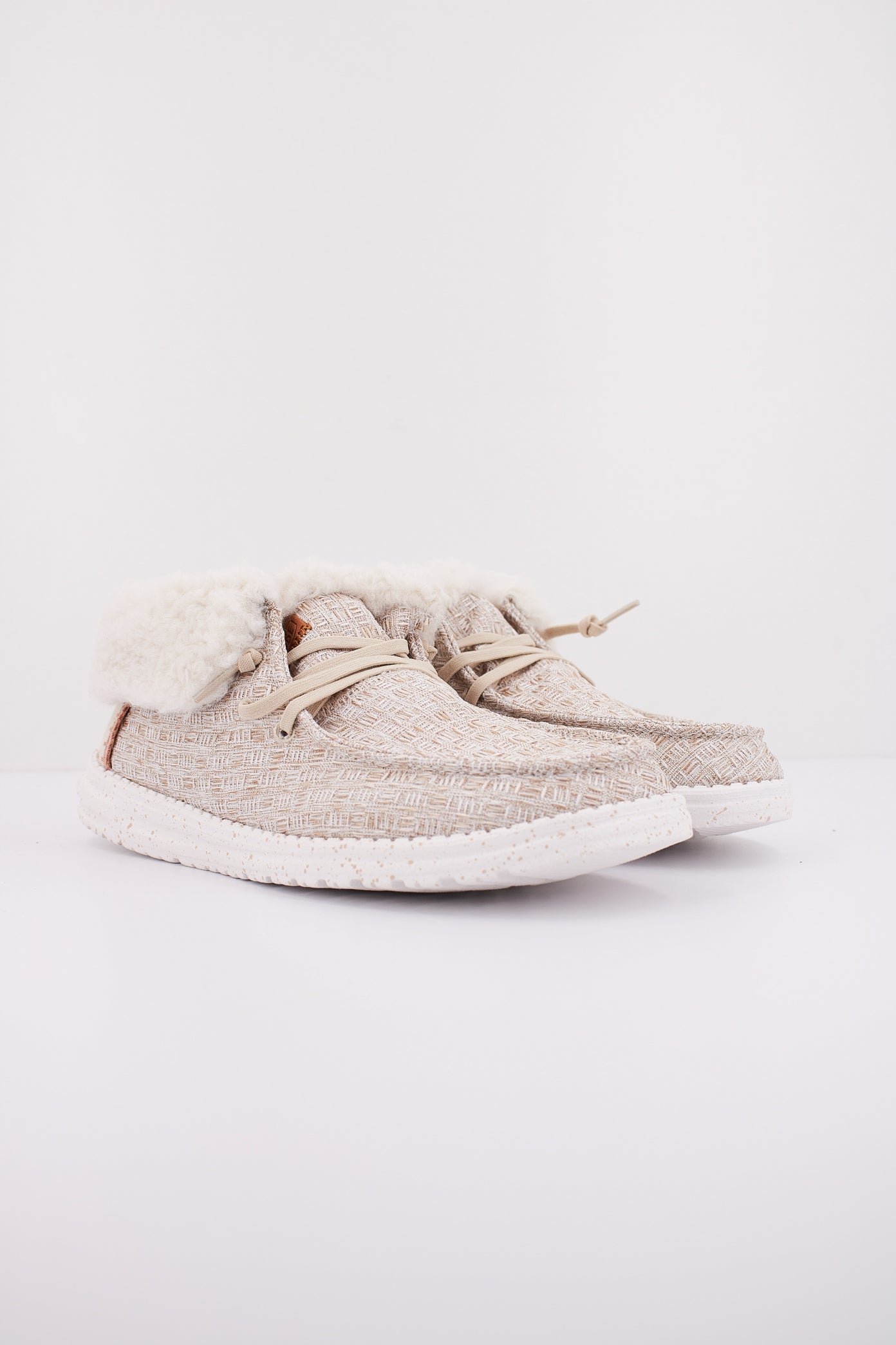 HEY DUDE WENDY FOLD STITCH CO en color TAN  (2)