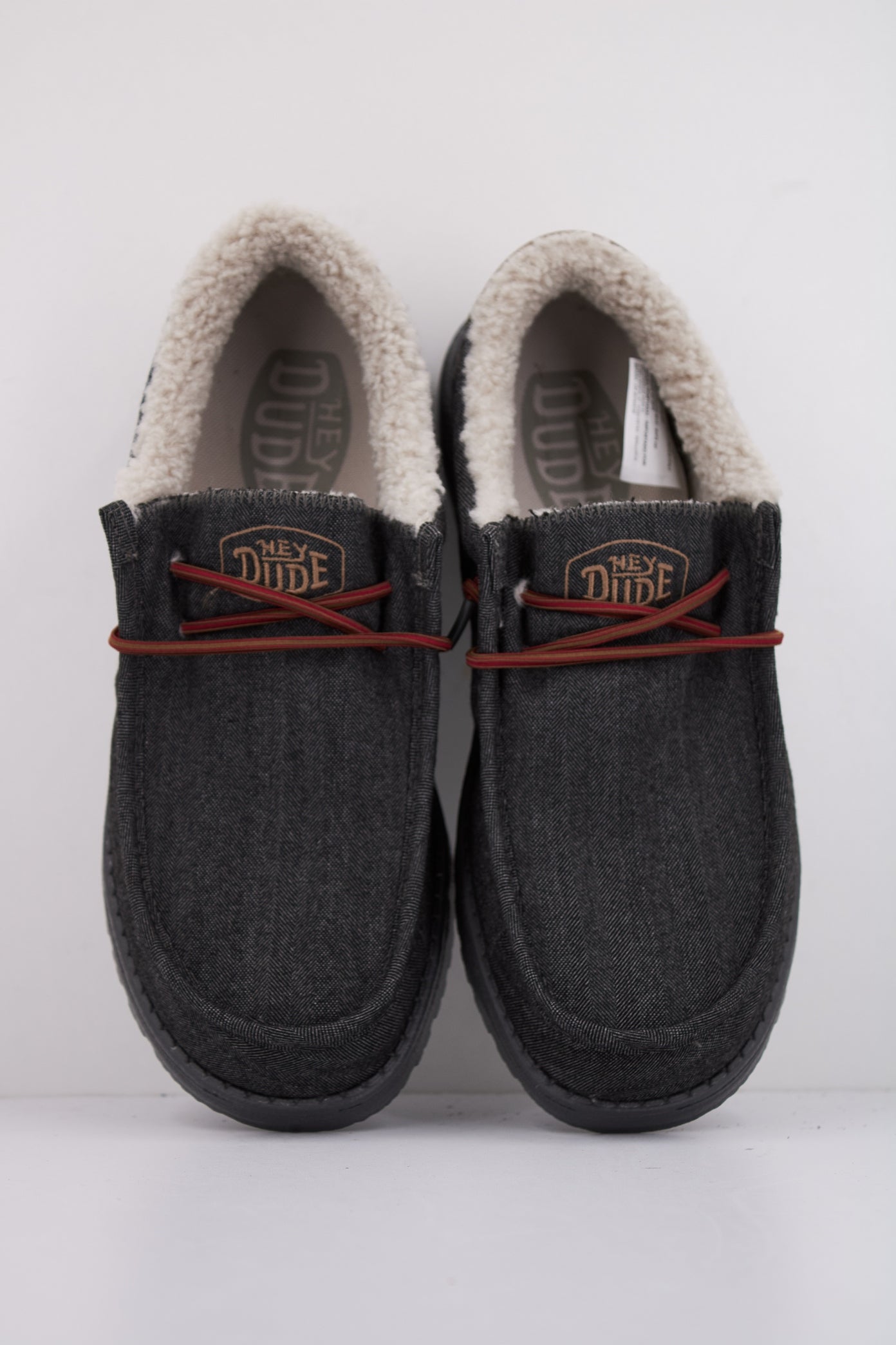 HEY DUDE WALLY en color BLACK  (3)