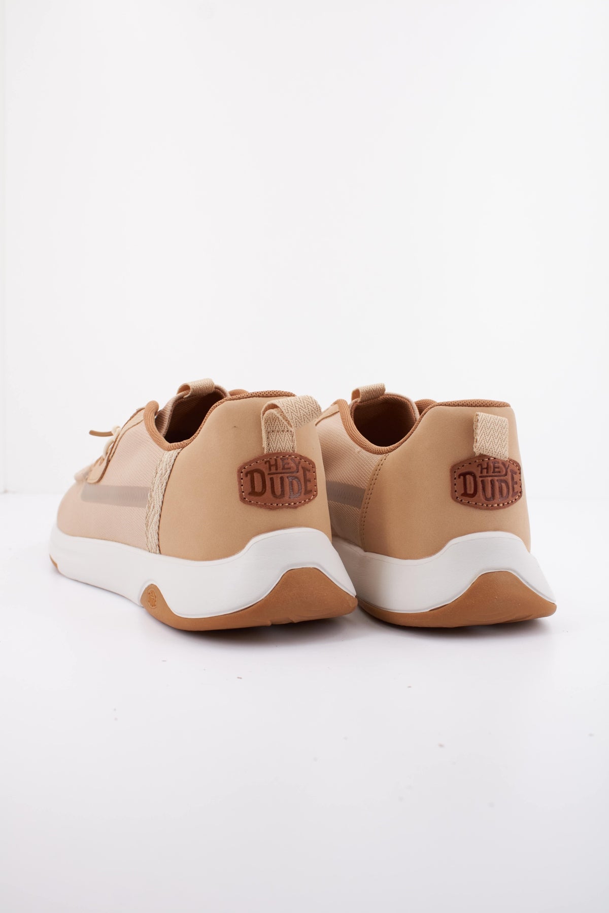 HEY DUDE WALLY DRIFT MESH en color CRMWHT  (4)