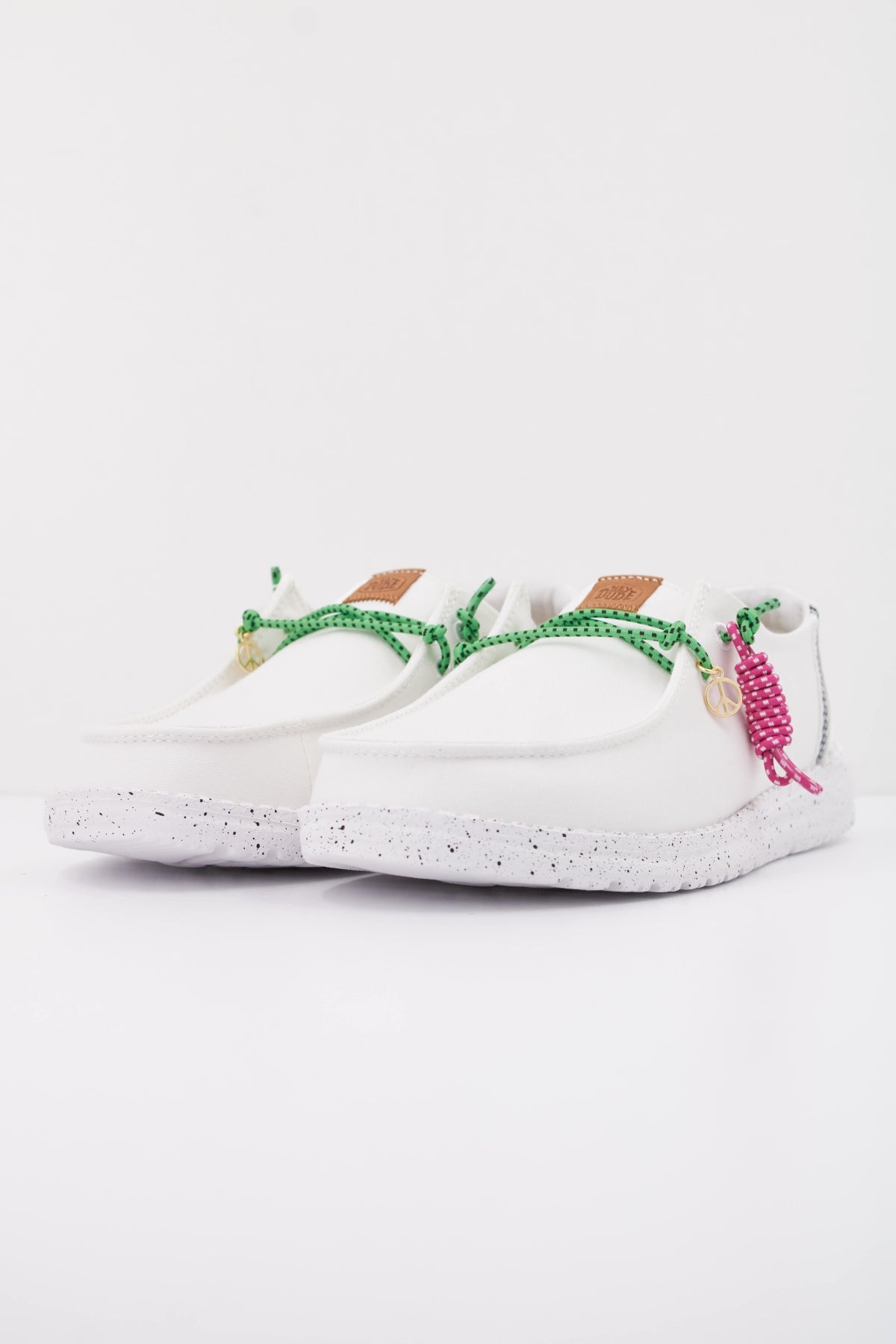 HEY DUDE  WENDY GETAWAY LACE  en color LCEWHT  (2)