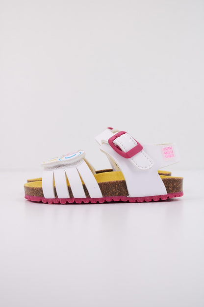 AGATHA RUIZ DE LA PRADA A en color BLANCO  (1)