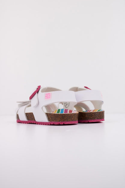 AGATHA RUIZ DE LA PRADA A en color BLANCO  (4)