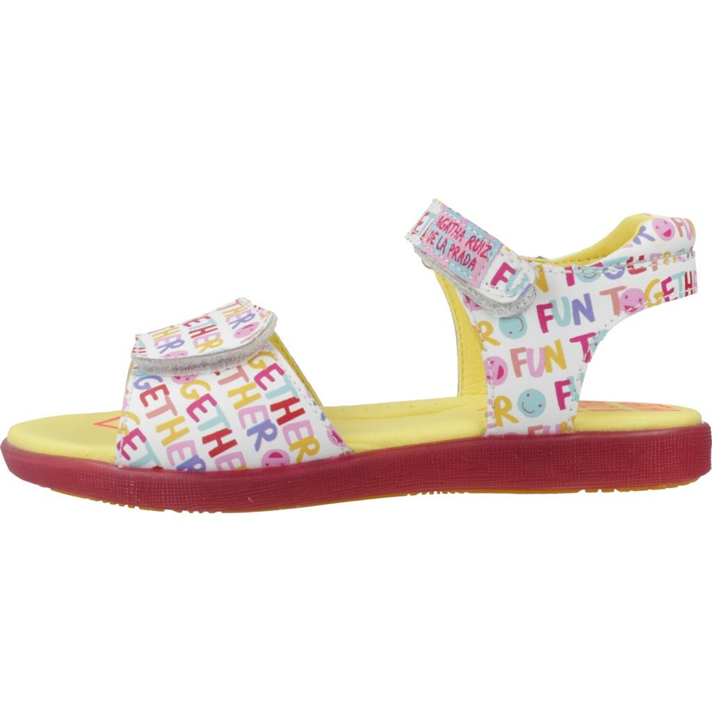 AGATHA RUIZ DE LA PRADA A en color BLANCO  (2)