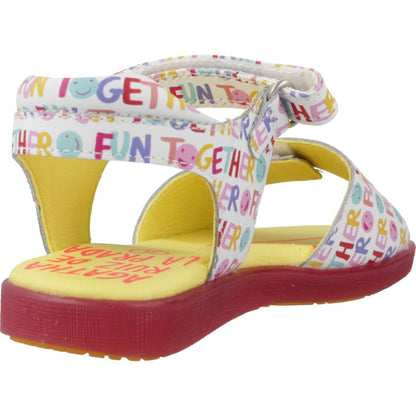AGATHA RUIZ DE LA PRADA A en color BLANCO  (3)