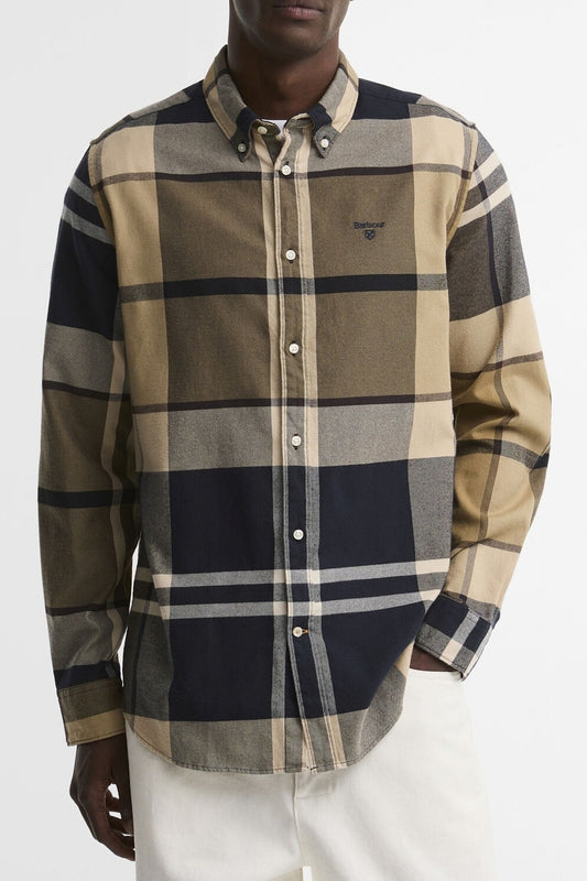 BARBOUR ICELOCH TAILORED SHI en color TN  (1)