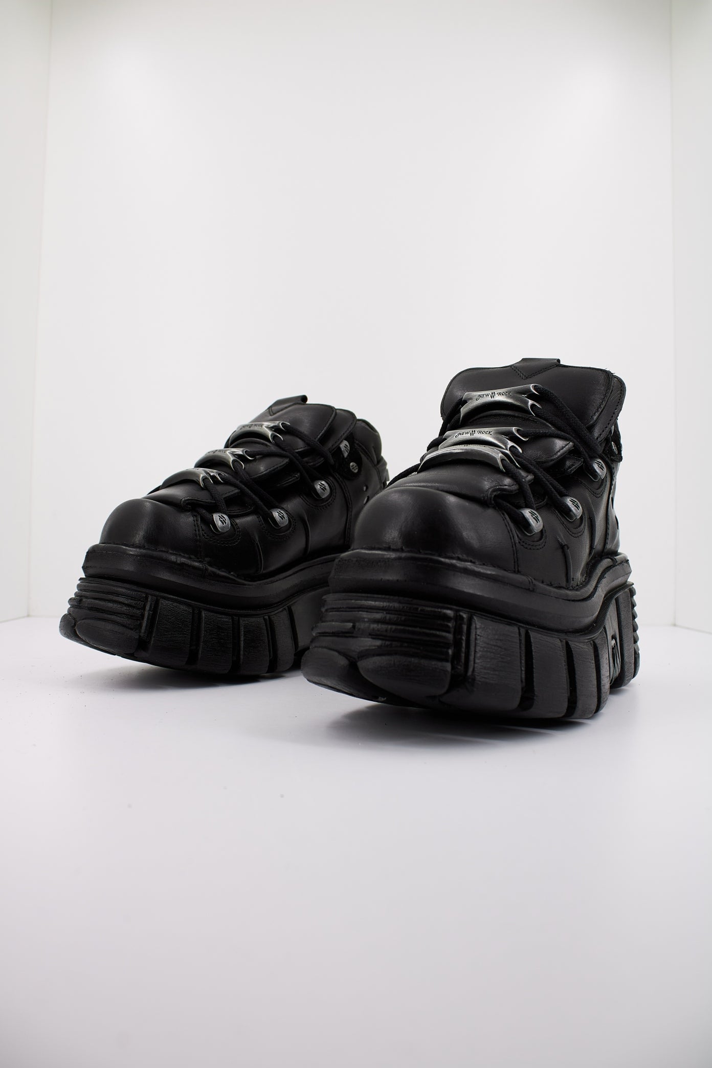 NEW ROCK M S en color NEGRO  (2)