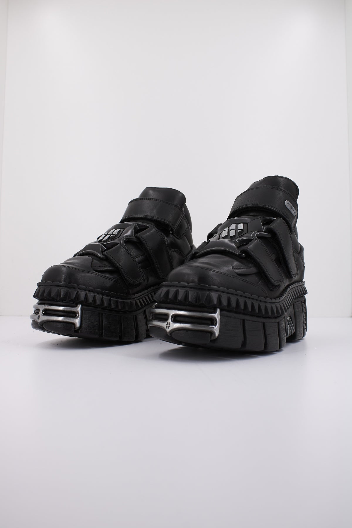 NEW ROCK MWALL S en color NEGRO  (2)
