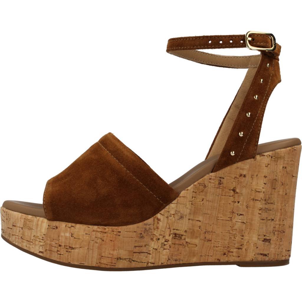 NERO GIARDINI ED  en color   (2)