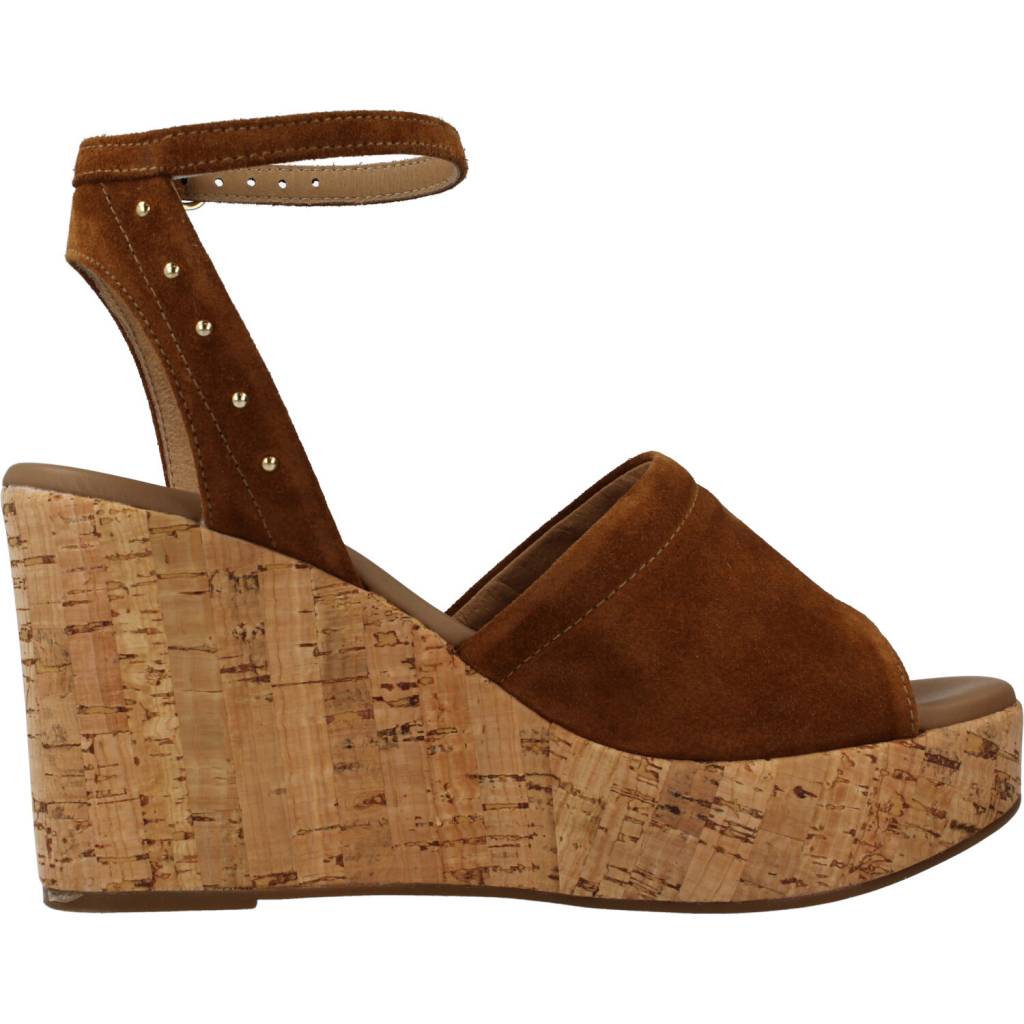 NERO GIARDINI ED  en color   (4)