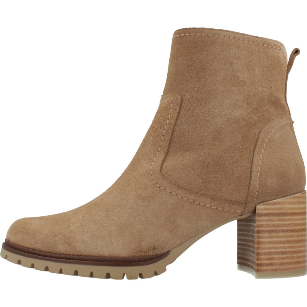 JONI J en color SIGARO  (2)