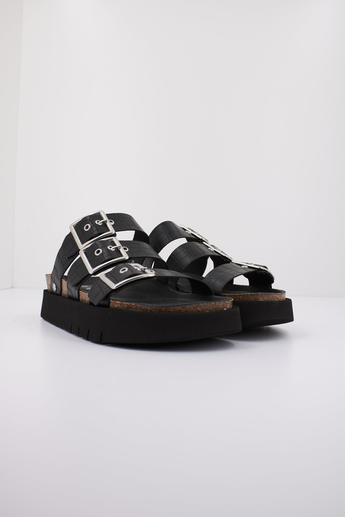 GENUINS CRISTI COCO VEGAN en color BLACK  (2)