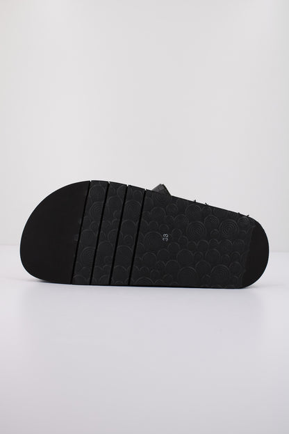 GENUINS CRISTI COCO VEGAN en color BLACK  (4)