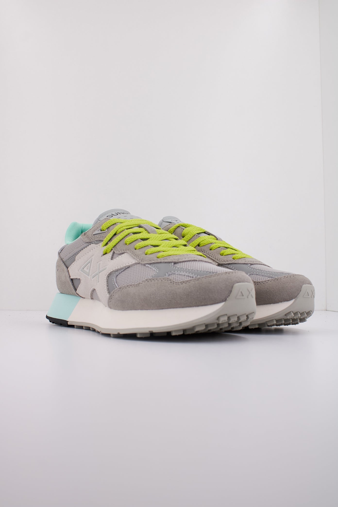 SUN JAKI OUTDOOR en color GRIGIO  (2)