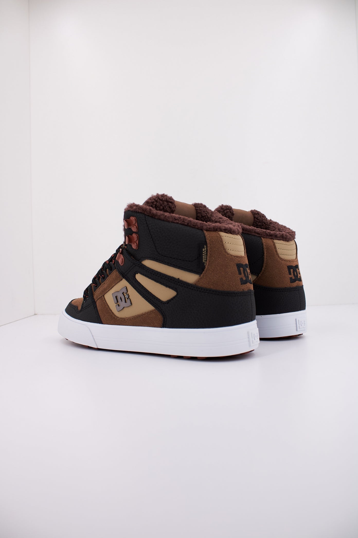 DC PURE HIGH-TOP WC WNT en color XCCG  (4)