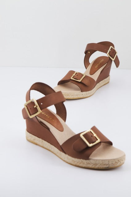 EQUITARE JONES en color TAN  (1)