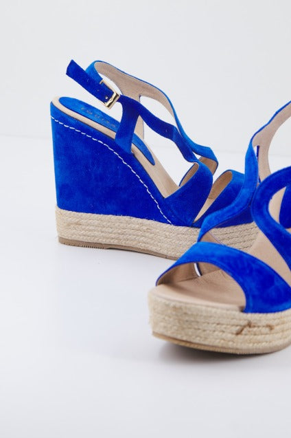 EQUITARE JONES  en color COBALT  (2)