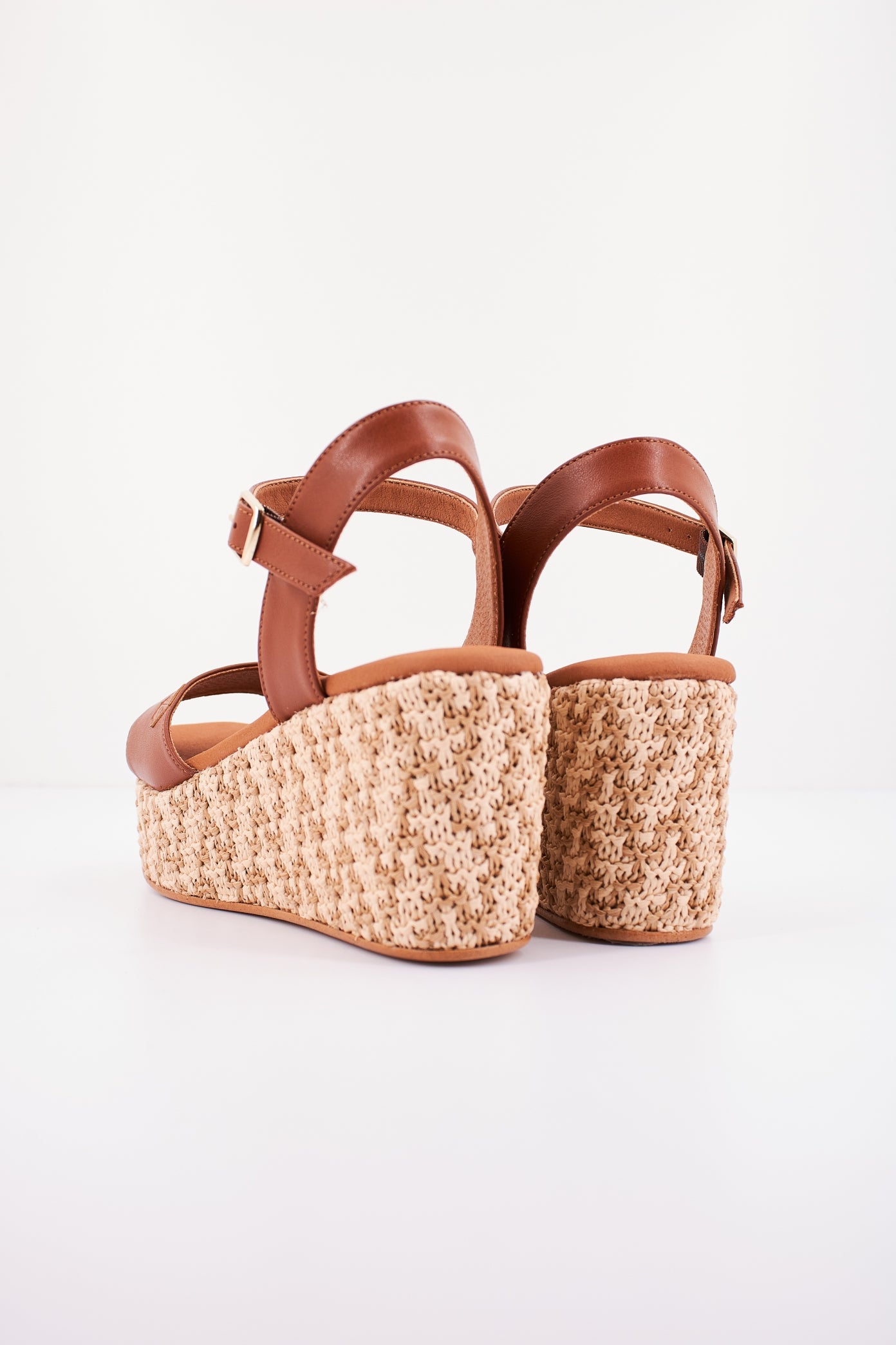 POPA AKUMAL BOMBAY en color CUERO  (3)