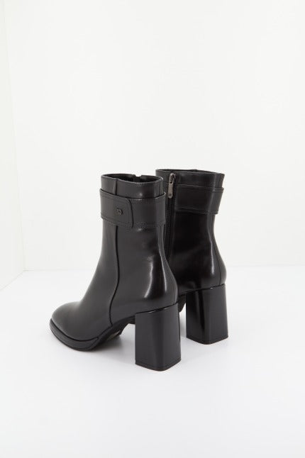 REGARDE LE CIEL  ANALISA DELIC en color BLACK  (3)