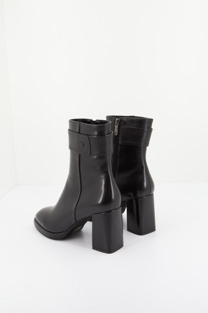 REGARDE LE CIEL  ANALISA DELIC en color BLACK  (3)