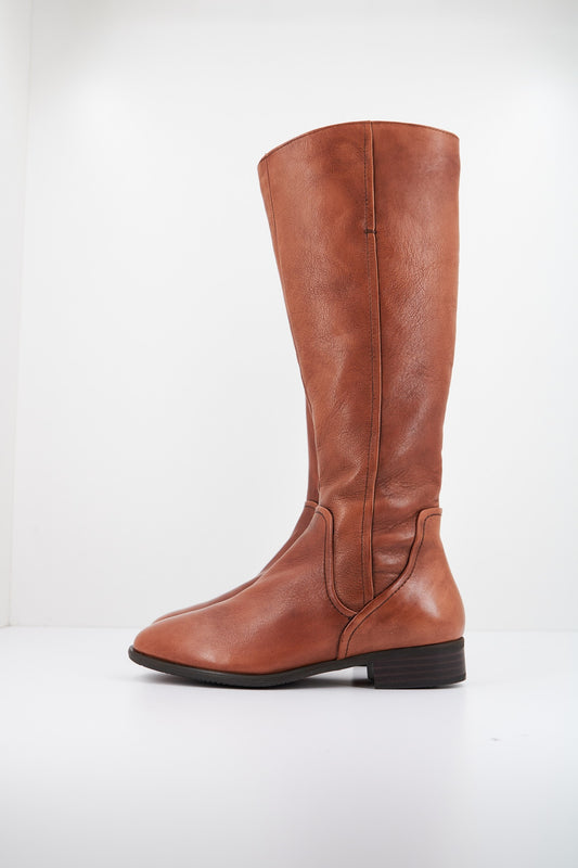 REGARDE LE CIEL SABINA en color CUOIO  (1)