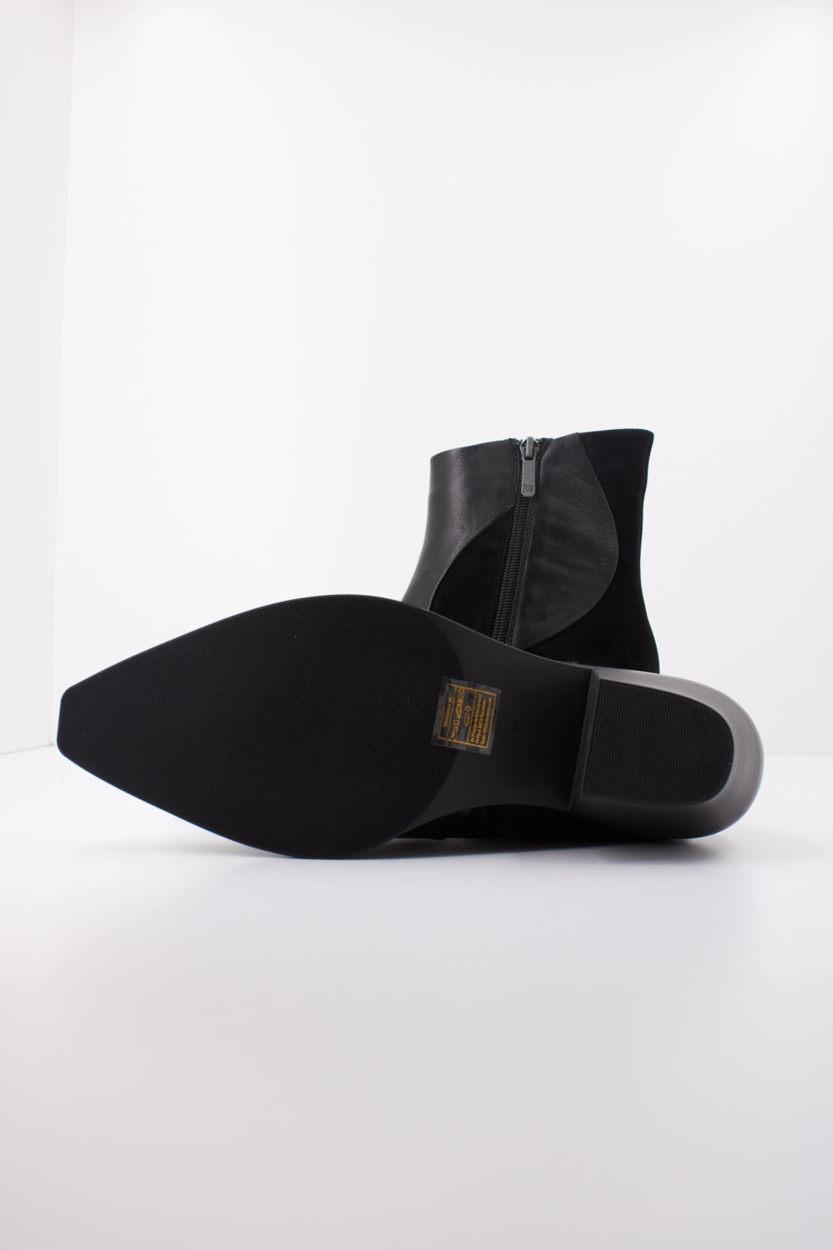 REGARDE LE CIEL HELLY en color BLACK  (5)