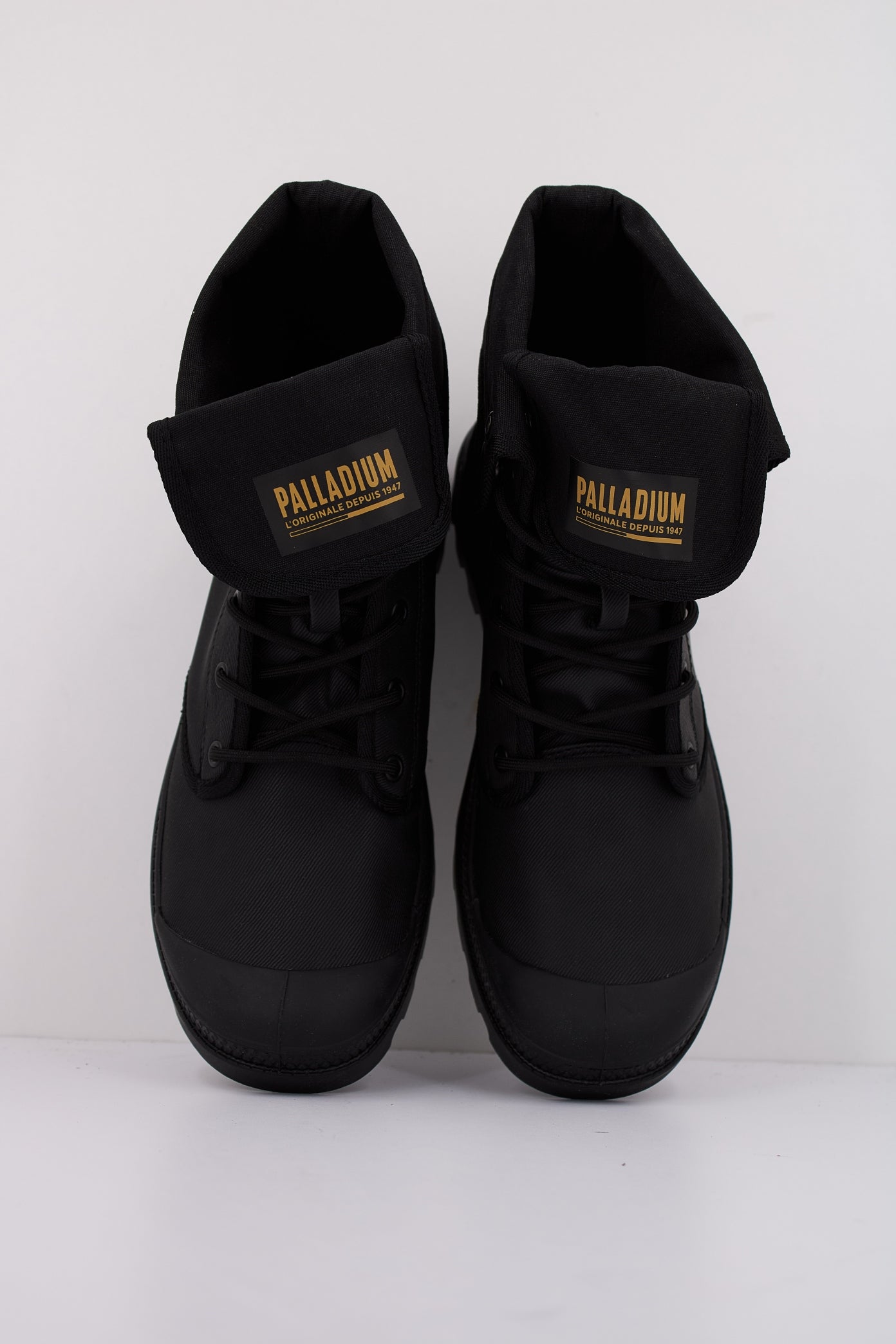 PALLADIUM BAGGY COATED en color BLACK  (3)