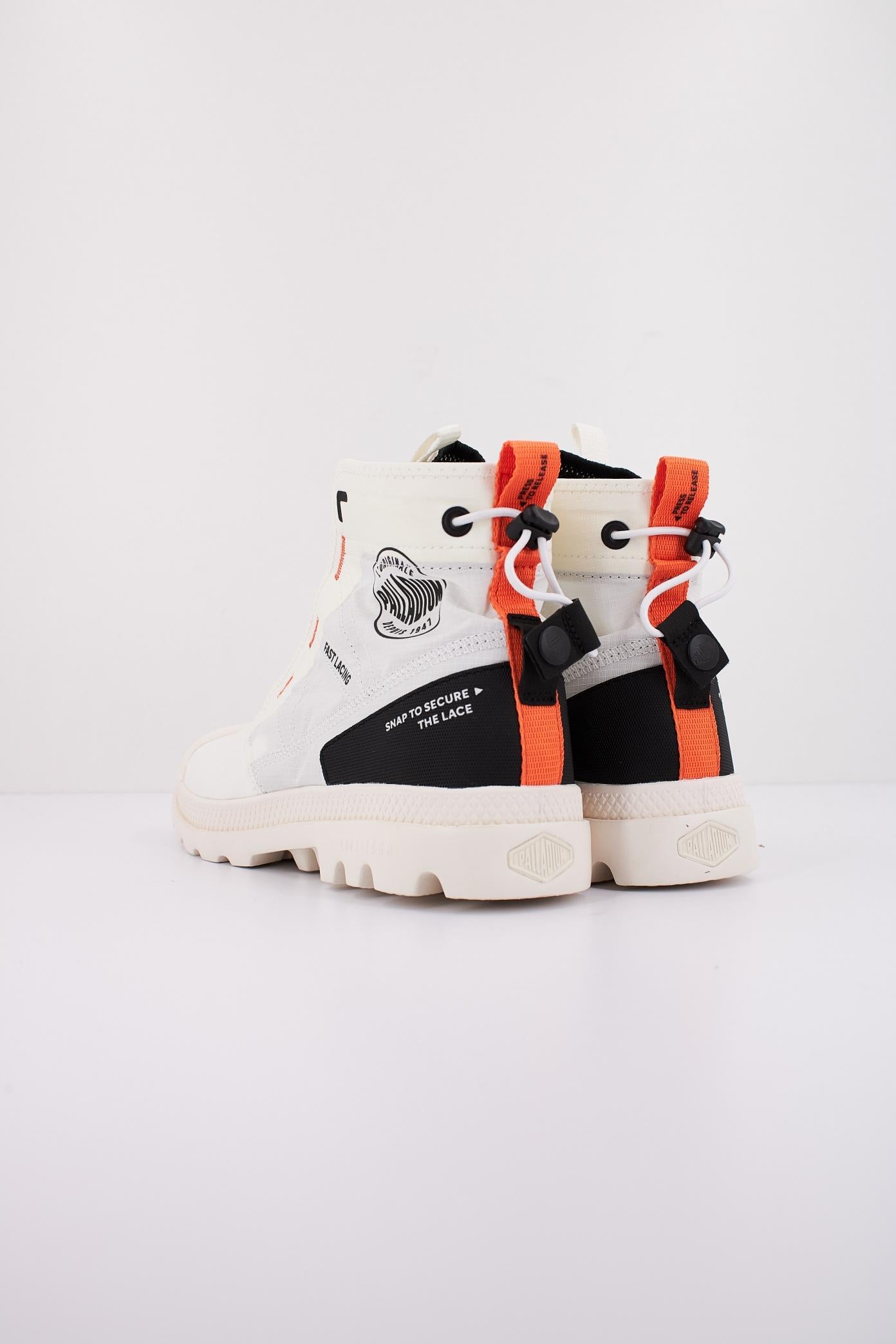 PALLADIUM  PAMPA TRAVEL LITE R en color WHTBL  (4)