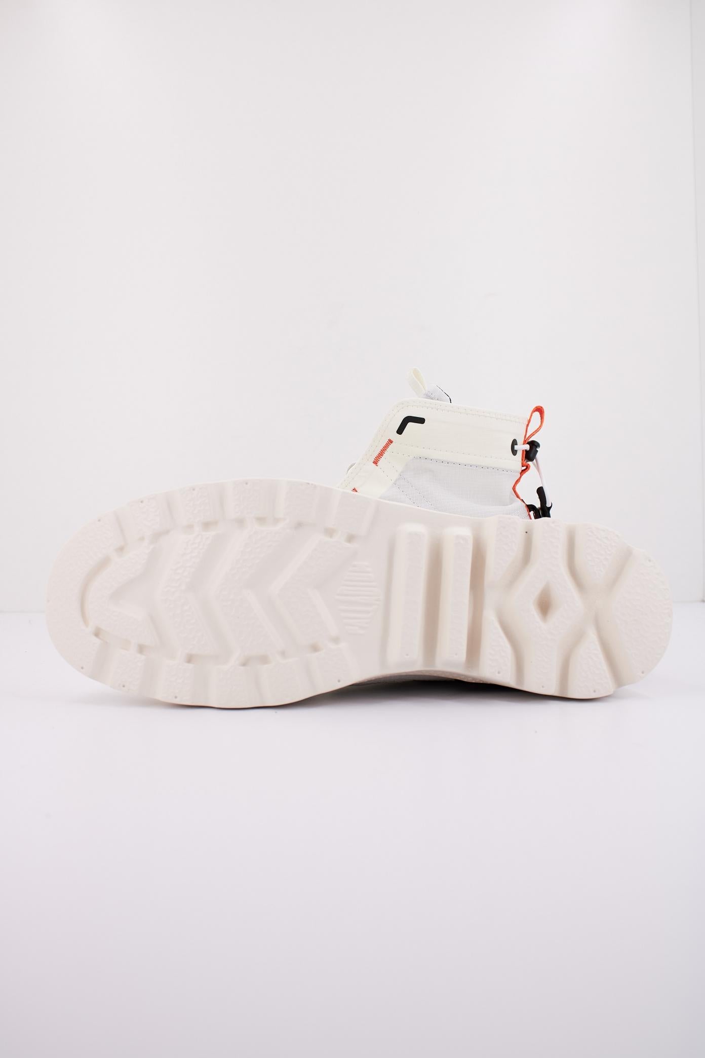 PALLADIUM  PAMPA TRAVEL LITE R en color WHTBL  (5)