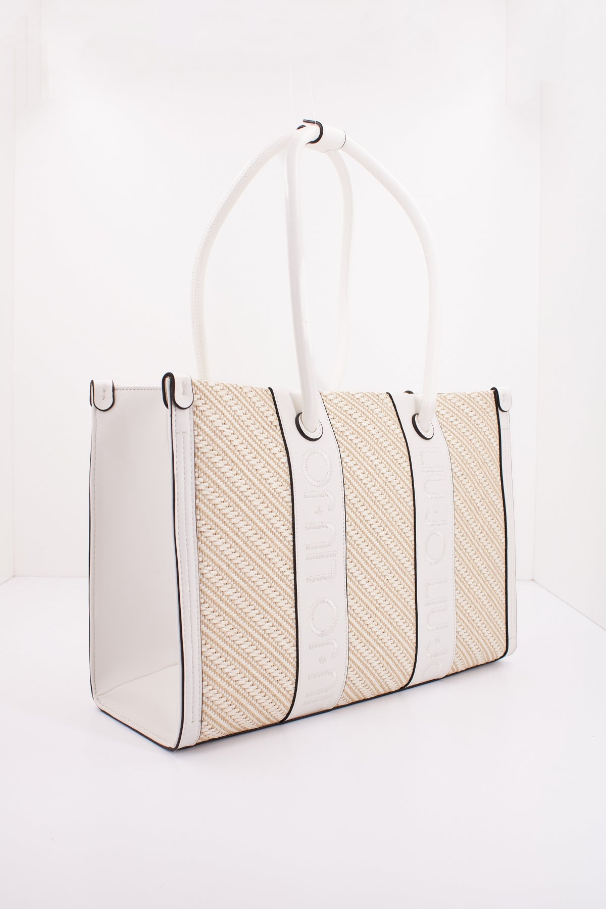 LIU-JO AA T L en color   (2)