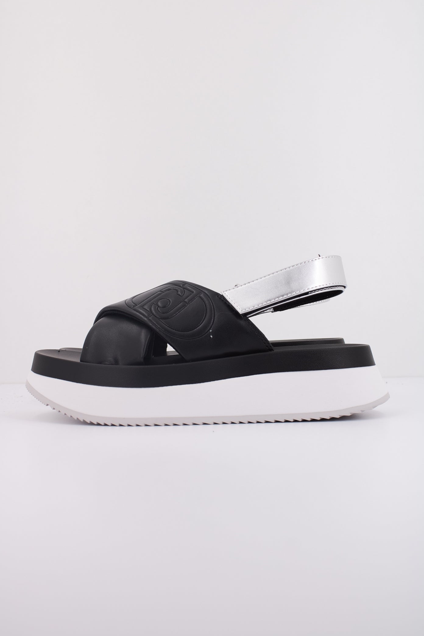 LIU-JO DREAMY SANDAL  en color BLKSLV  (1)