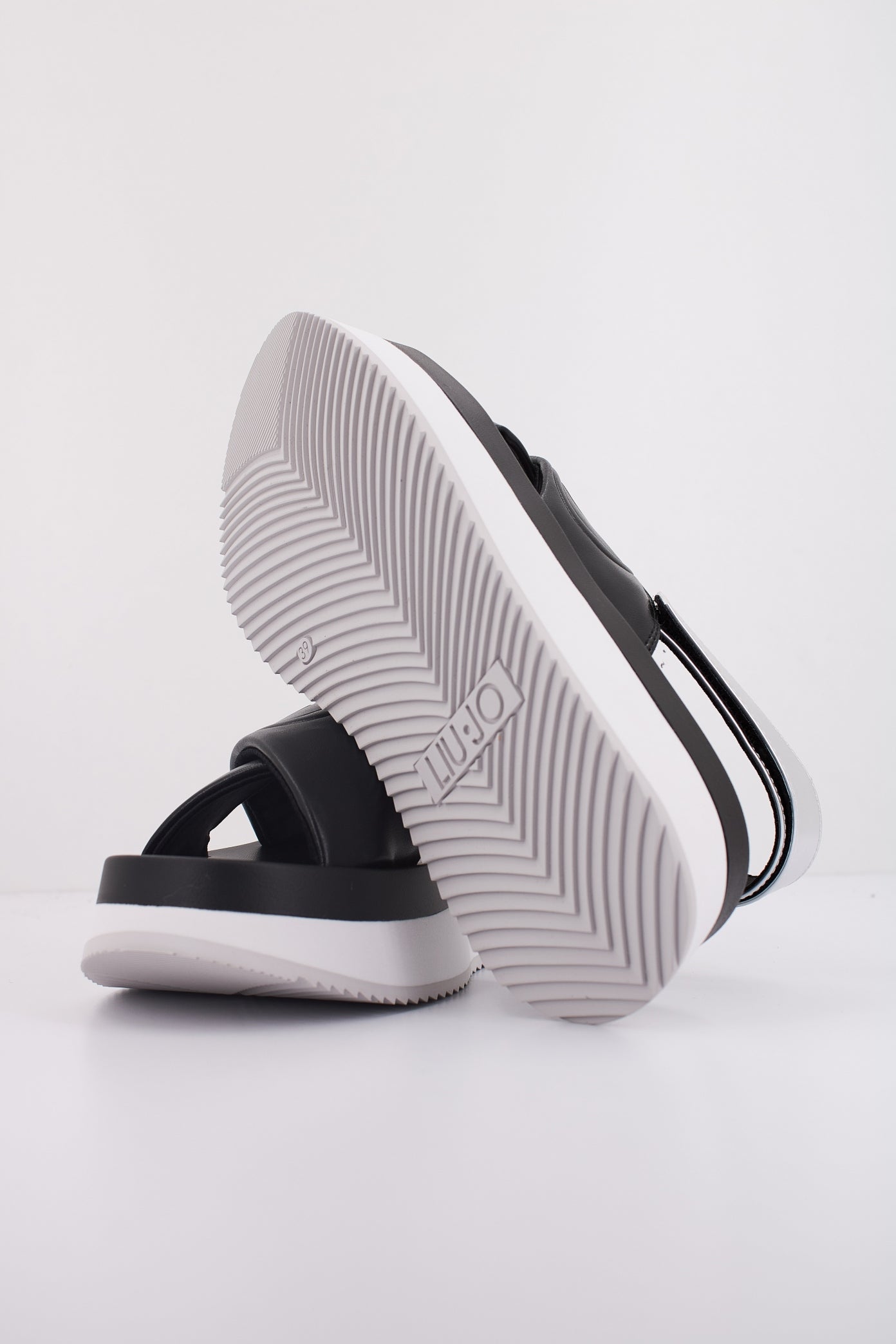 LIU-JO DREAMY SANDAL  en color BLKSLV  (5)