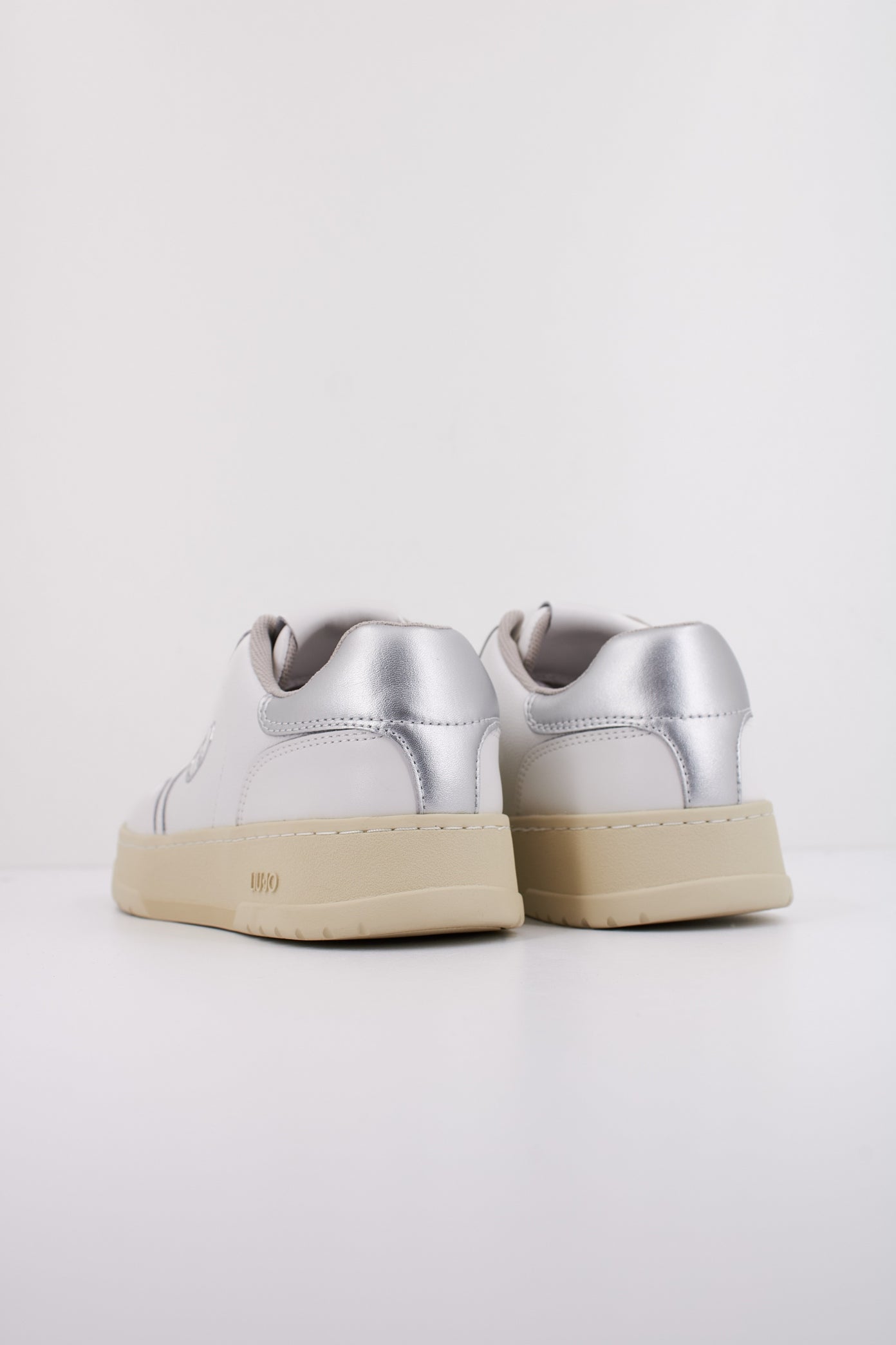 LIU-JO PX ME  en color OFFWHT  (4)